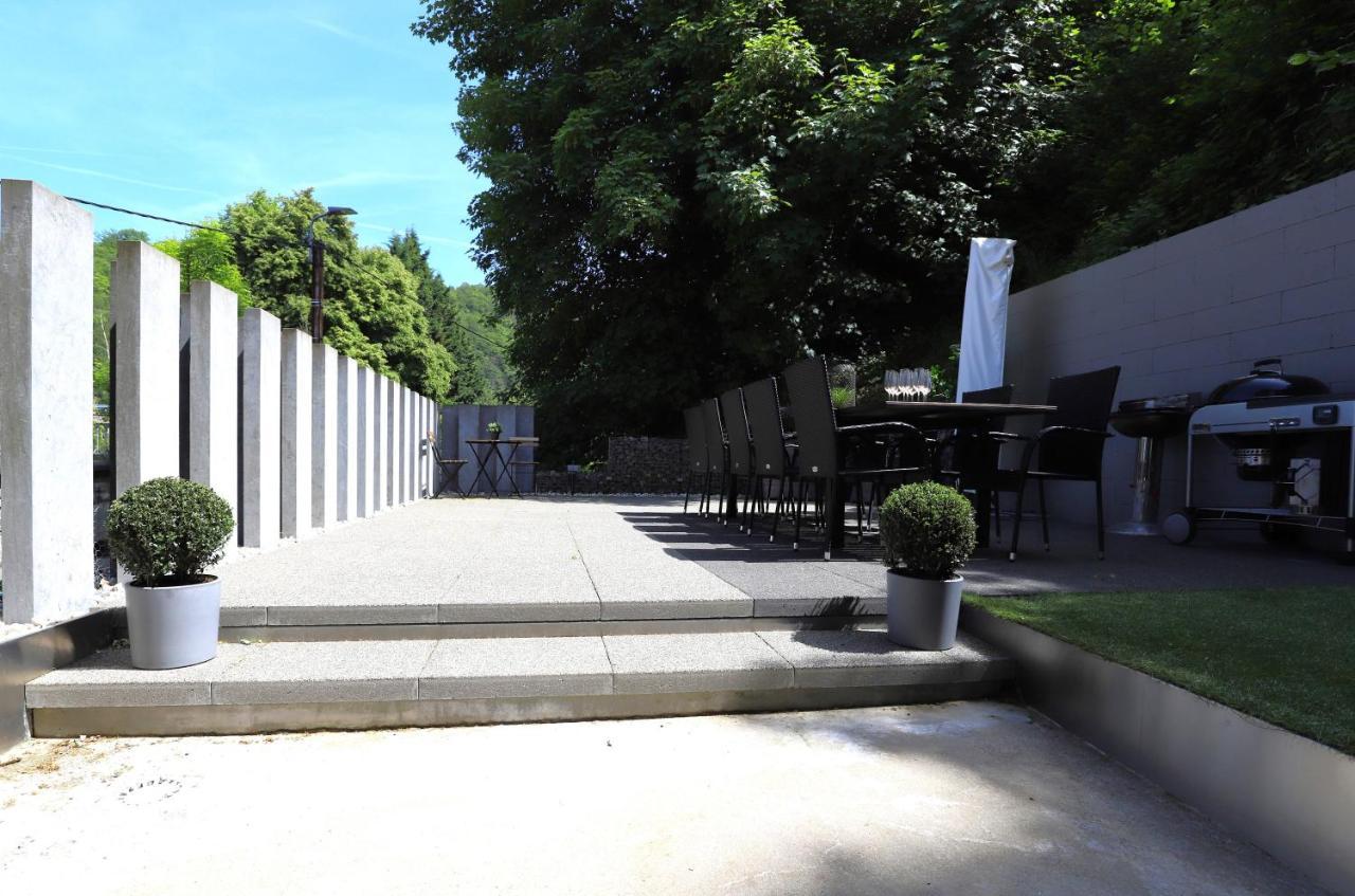 Villa Aux Berges Du Bocq Yvoir Exterior foto